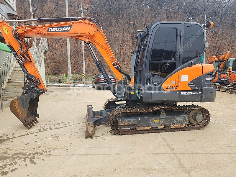 중고굴삭기 두산 DX65MT-7 22년식 회링장착 2,...--0