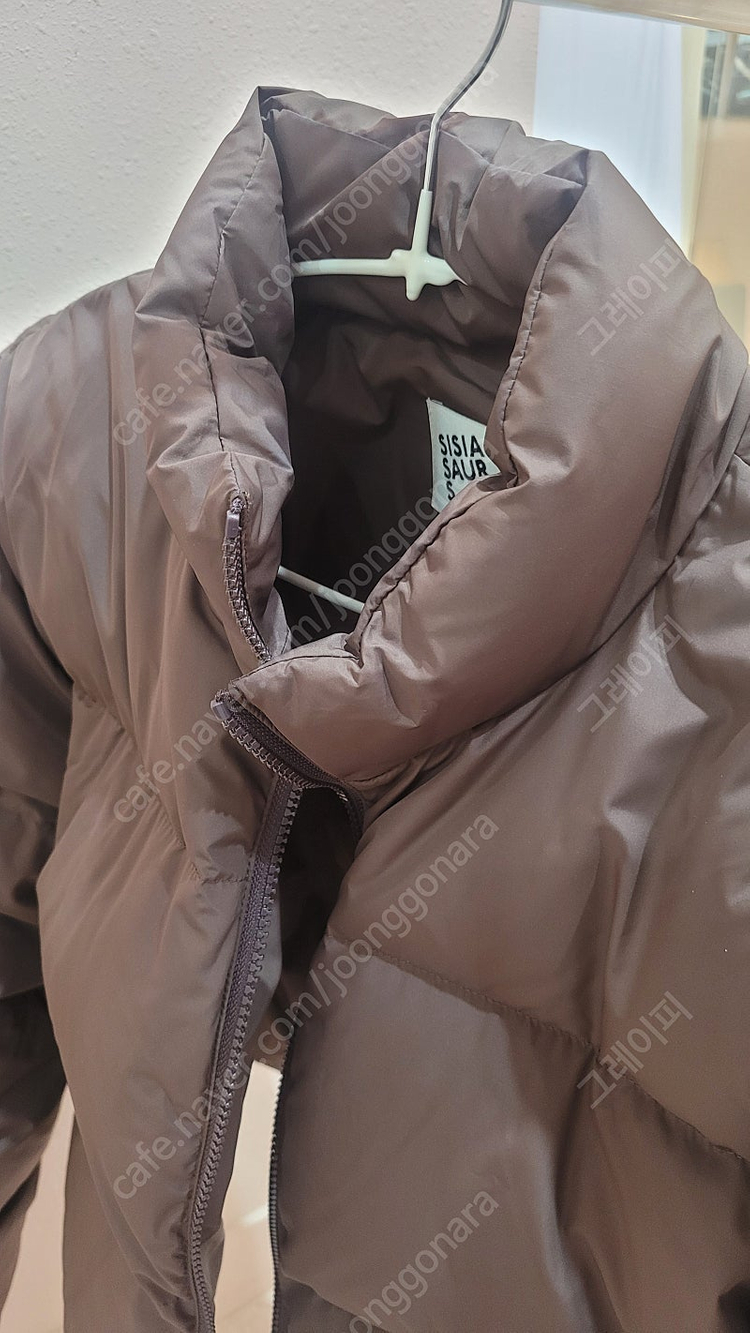 시시아사우르스 크롭패딩--1