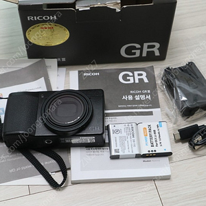 리코 GR3 , ​소니 RX100 M7