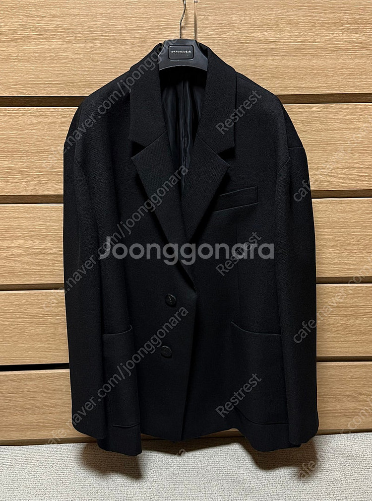 우영미 24fw 블랙 아웃 포켓 울 자켓 팝니다.--0