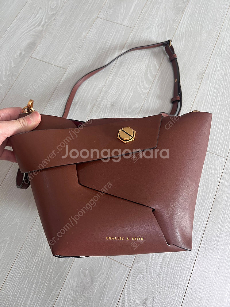 Charles & Keith 찰스앤키스 숄더백 등--0