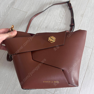 Charles & Keith 찰스앤키스 숄더백 등