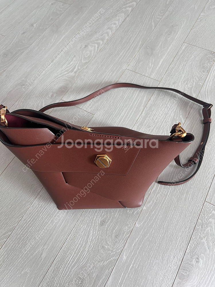 Charles & Keith 찰스앤키스 숄더백 등--1