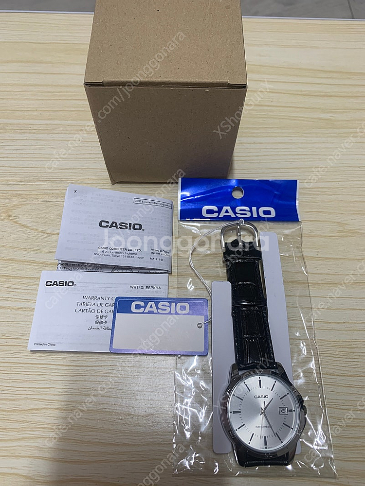 카시오 CASIO 클래식 검정 스트랩 시계 새제품--2