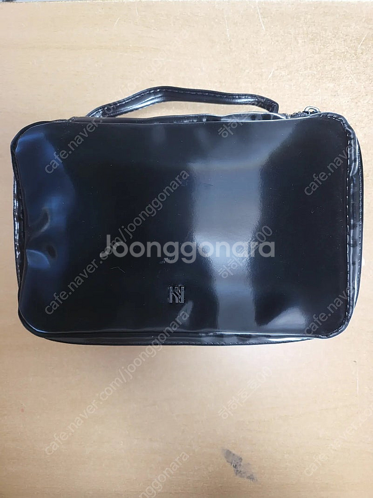 헤라 메이크업 파우치 7000원--2