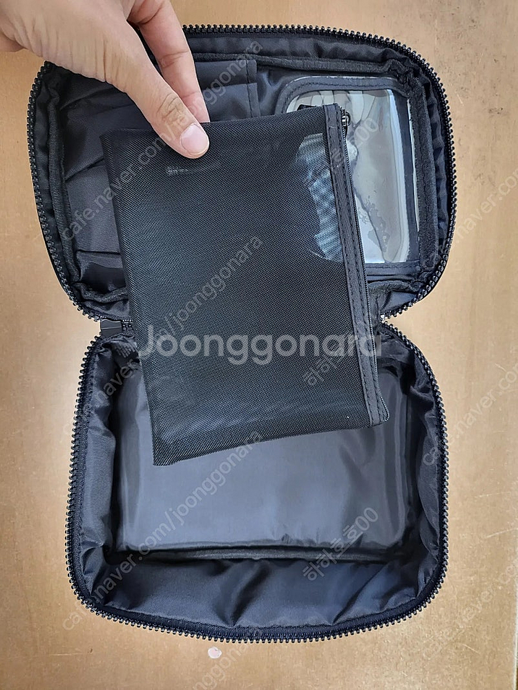 헤라 메이크업 파우치 7000원--4