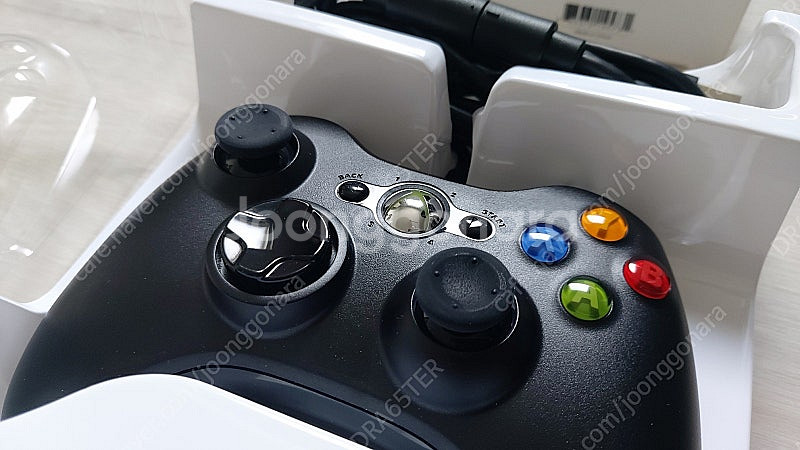 XBOX360 유선 컨트롤러 정품 거의 새제품--0