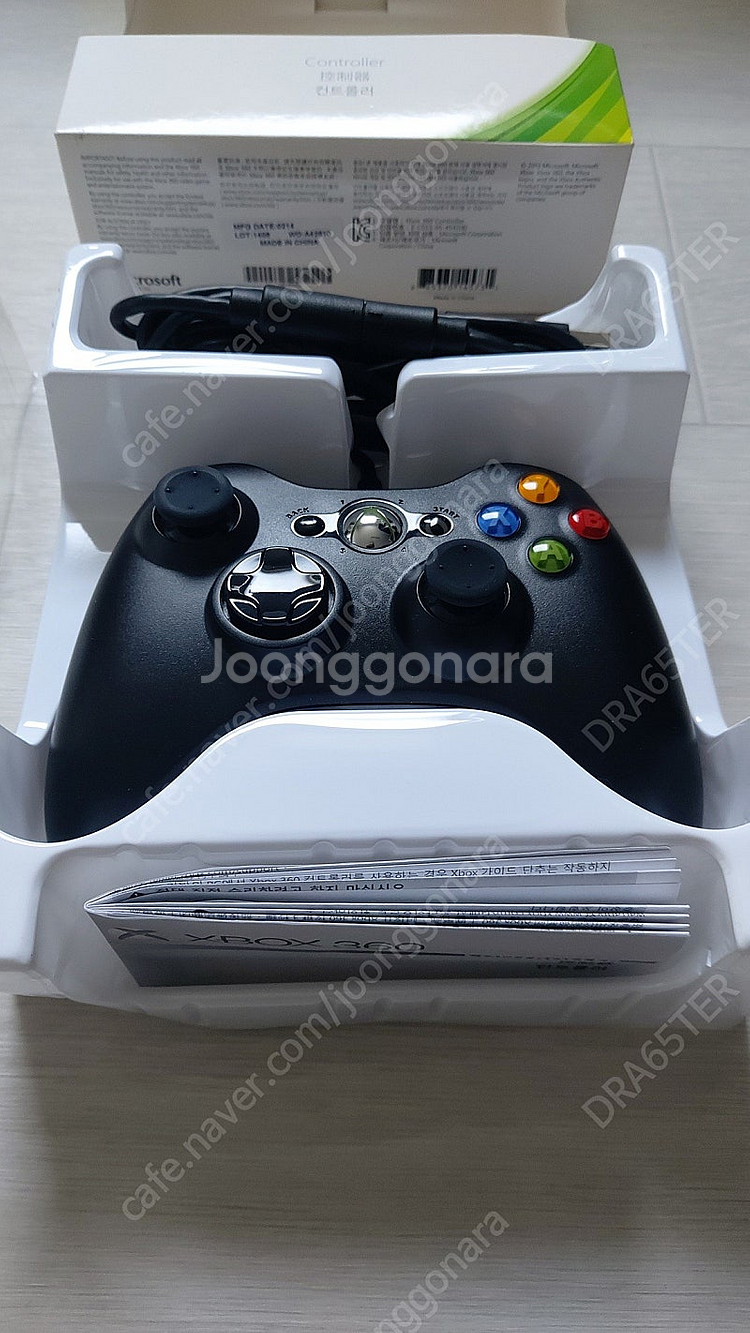 XBOX360 유선 컨트롤러 정품 거의 새제품--2