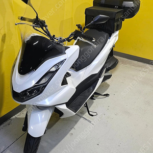 PCX125 22년식 판매합니다.