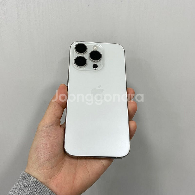 68492 아이폰15프로 256GB 화이트티타늄 A급 ...--2