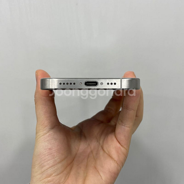 68492 아이폰15프로 256GB 화이트티타늄 A급 ...--3