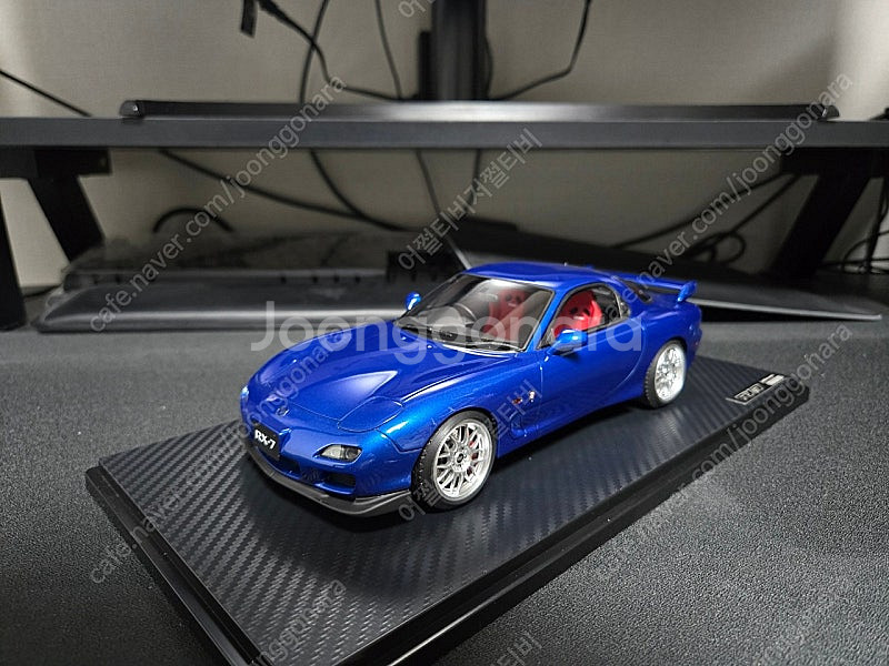 이그니션 모델 마쯔다 RX-7 1:18 다이캐스트--0