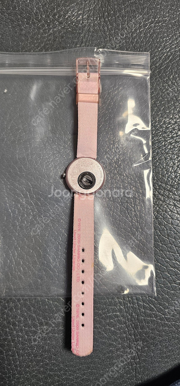 스와치 ㅡ플릭플락 어린이 시계(헬로키티)ㅡ정상작동(밧데리교환했음)--1