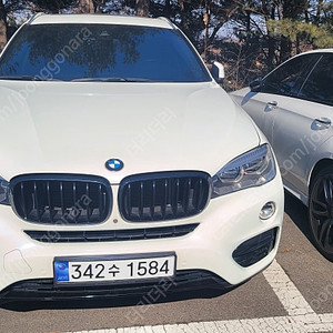 bmw x6 2017년식 30d (f16) 실주행 5만키로 판매합니다.