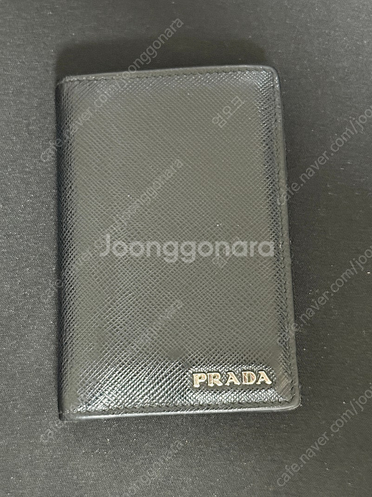 프라다 사피아노 카드지갑 판매합니다.--0