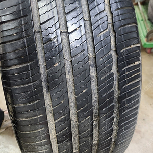 245/50 R20인치 미쉐린 타이어 특A급 팝니다.