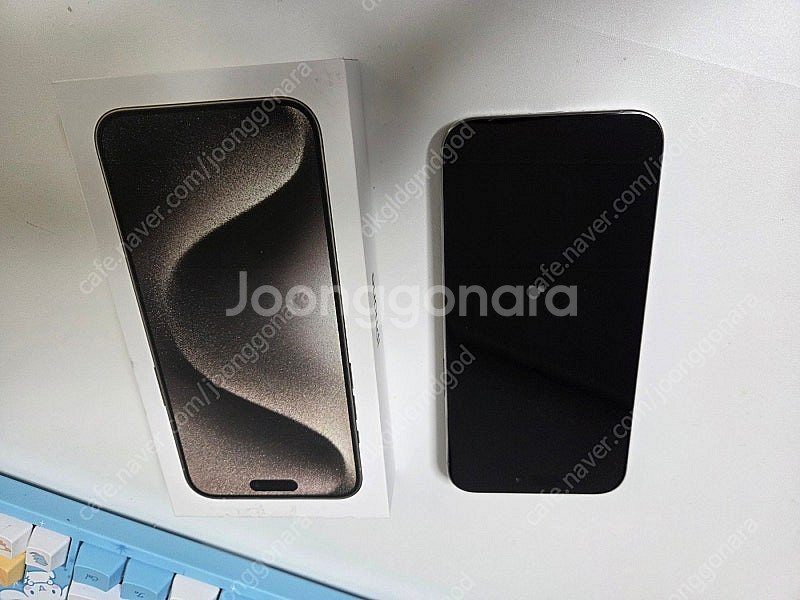 아이폰15프로맥스 내추럴티타늄 256GB 판매합니다.--0