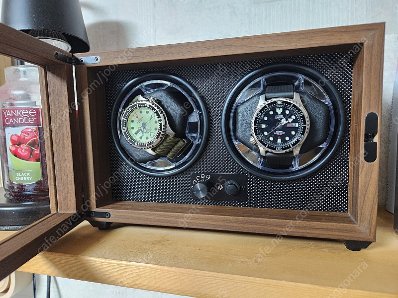 2구 워치와인더 팝니다.--1