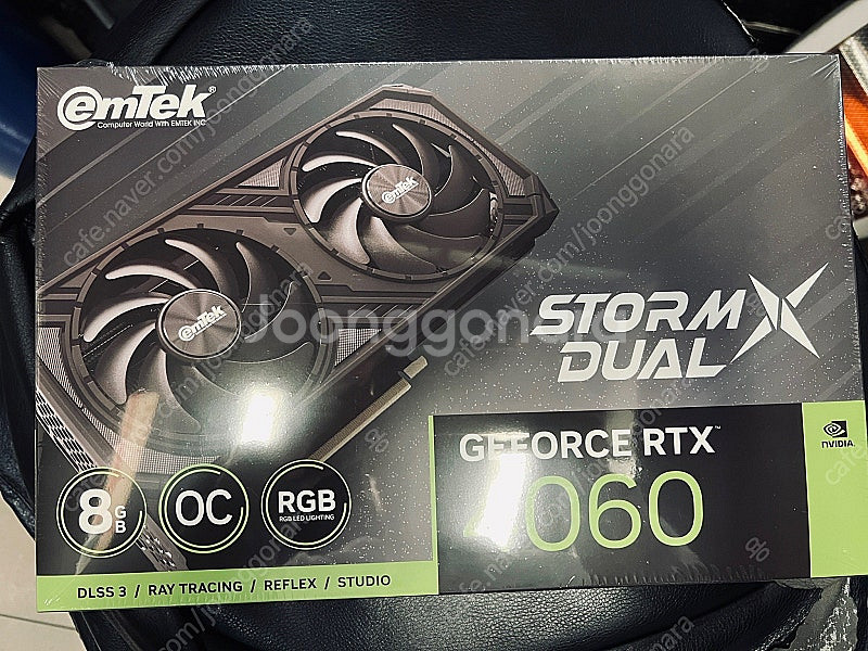 이엠텍 rtx4060 미개봉 새제품 팝니다--0