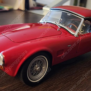 1:18 다이캐스트 Exoto Cobra