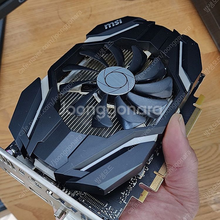 그래픽카드 msi GTX1050ti 4GB 팝니다.--4