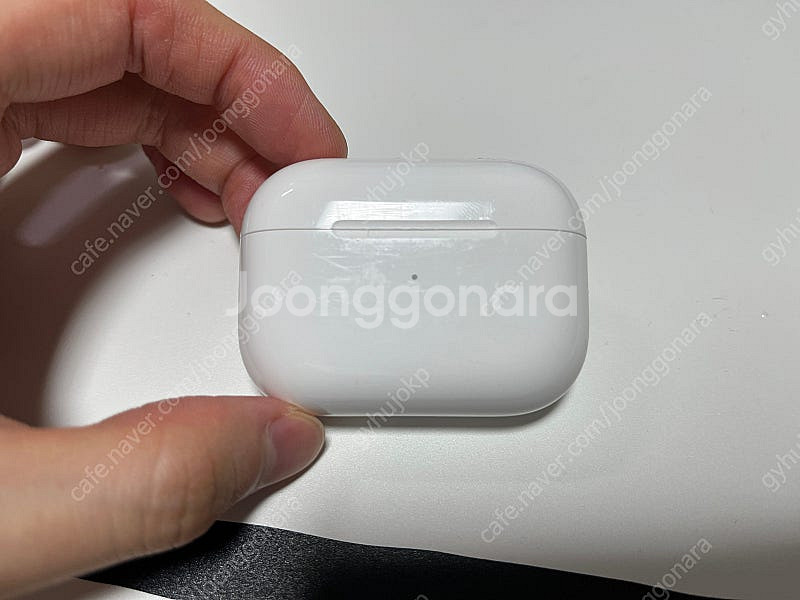 에어팟 프로 2 본체 판매합니다--0
