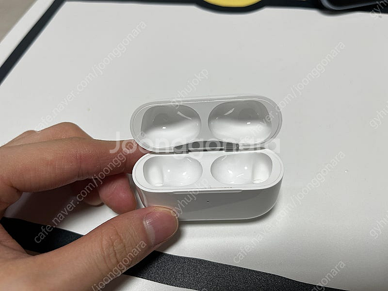 에어팟 프로 2 본체 판매합니다--2