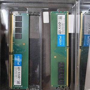 마이크론 Crucial DDR4 3200 8G 단면 2개