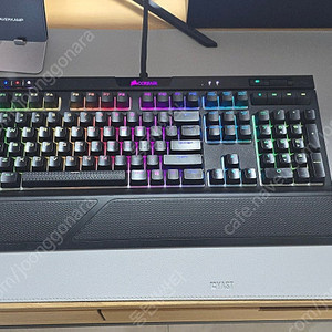 커세어 k70 RGB MK.2 키보드. 기계식 키보드