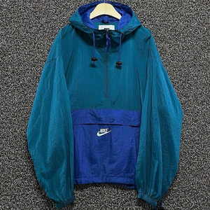 Nike 나이키 올드스쿨 90‘s 아노락 풀오버 바람막이 판매합니다