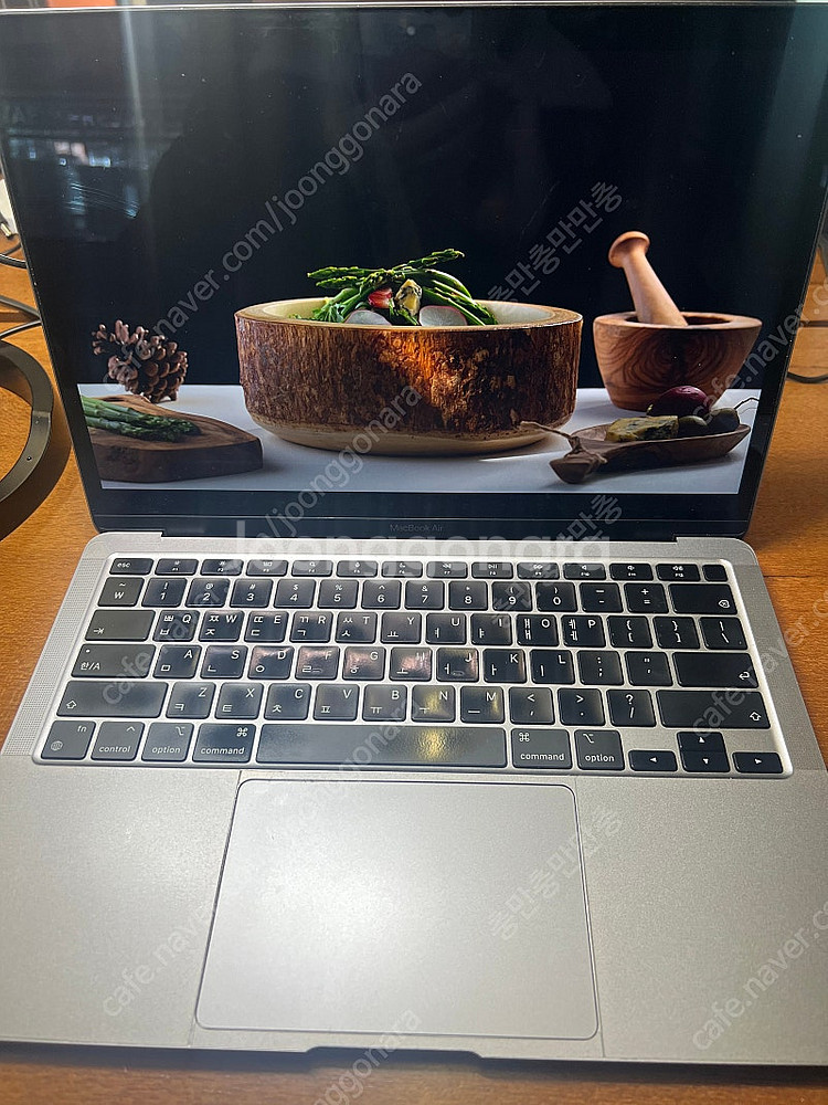 M1 맥북에어 판매합니다 (배터리 성능 86%)--1