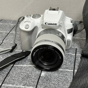 캐논 200d2 18-55mm 화이트 팝니다