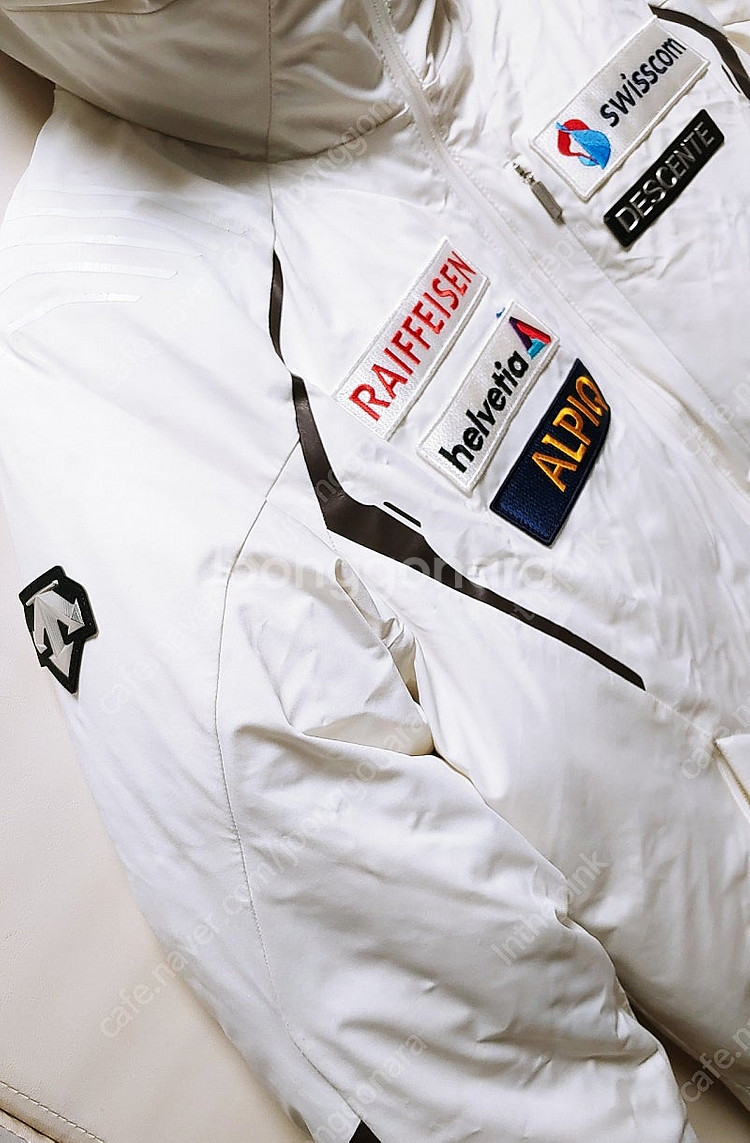 [M] 데상트 아우디 SKI 패딩점퍼 화이트1215--4