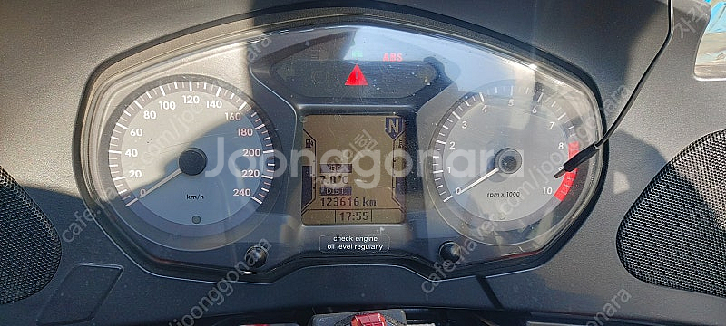 bmw 1200rt 05년식 순정 빨강색 123600k...--0