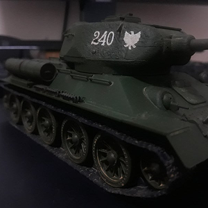 1/35 t-34/85 우랄 183 생산형. 탱크 프라모델 도색 완성작