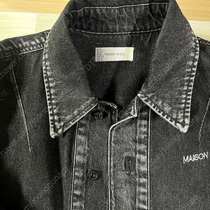 메종미네드 데님셔츠 남방 (GREY POINTED DENIM SHIRTS) 오버핏 M사이즈 (xl-2xl크기)