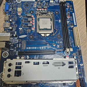 i7-9700 +삼성 H310 메인보드 + 쿨러 반본체 판매합니다.