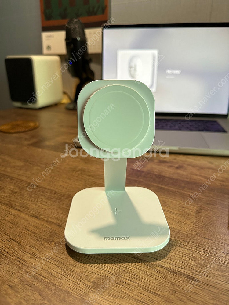 Momax 2 in 1 무선충전 독--0