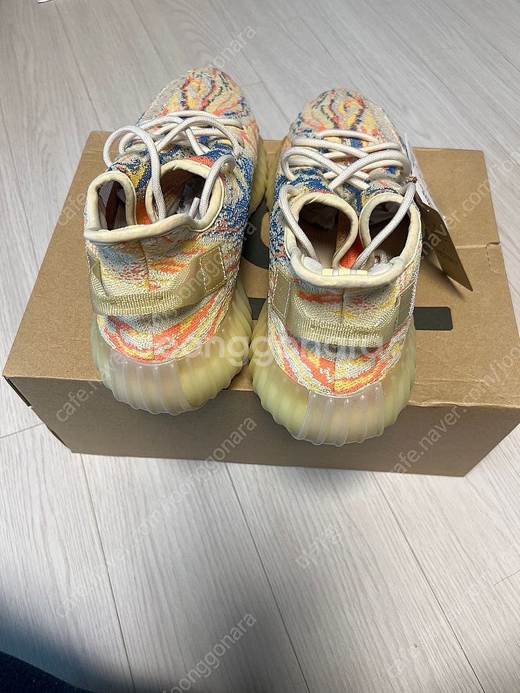 이지부스트 350 V2 275사이즈--3