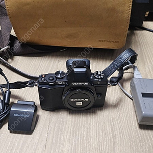 올림푸스 E-M5 카메라 (컷수=7731) 상태좋음