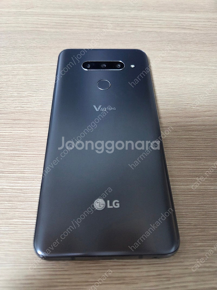 LG v40 자급제폰 팝니다--0