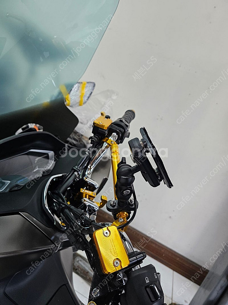 23년식 PCX ABS 160정품 업글차 팝니다.--8