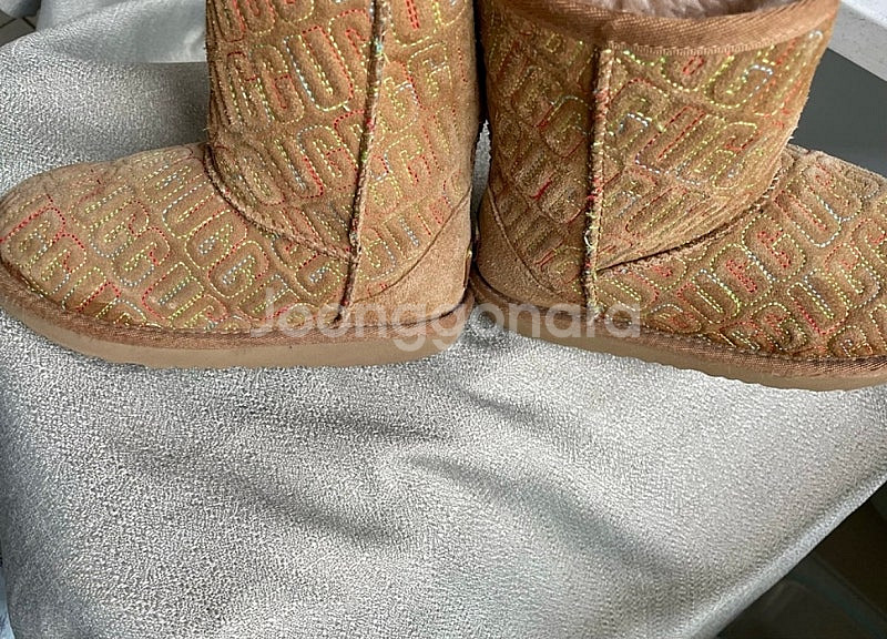 미국 키즈어그 US.12sz (UGG그래픽/체스넛컬러)--3