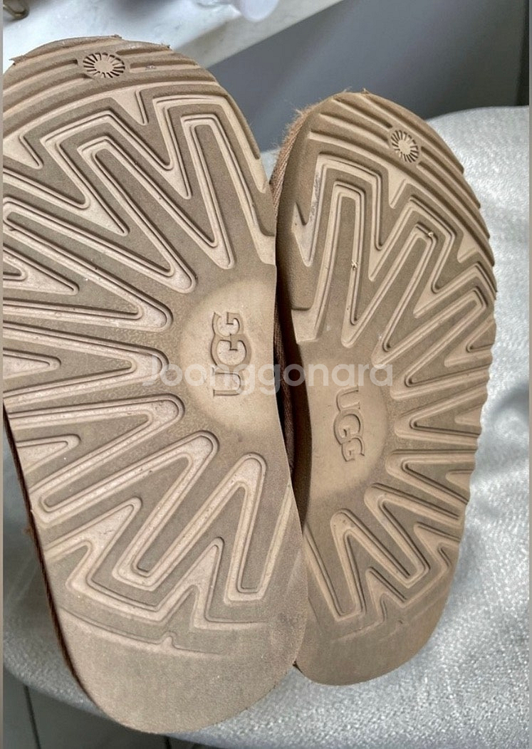 미국 키즈어그 US.12sz (UGG그래픽/체스넛컬러)--4