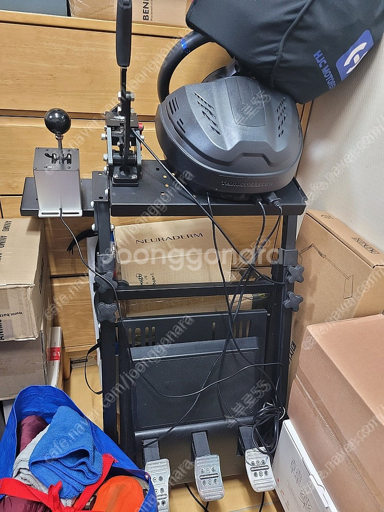 트러스트마스터 T300 RS 풀셋트 판매합니다--0