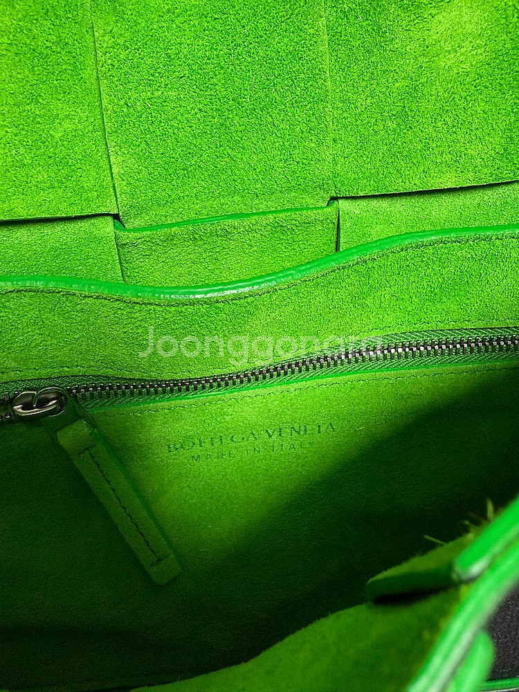 보테가베네타 인트레치아토 투톤 카세트백 578004(급...--1