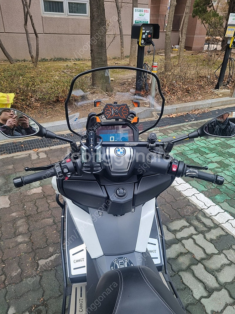 bmw c400gt--9