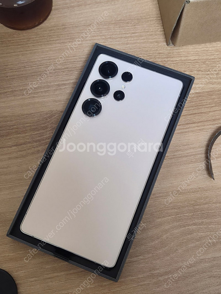 S25 울트라 삼닷색상 골드티타늄 512GB 152만원--0