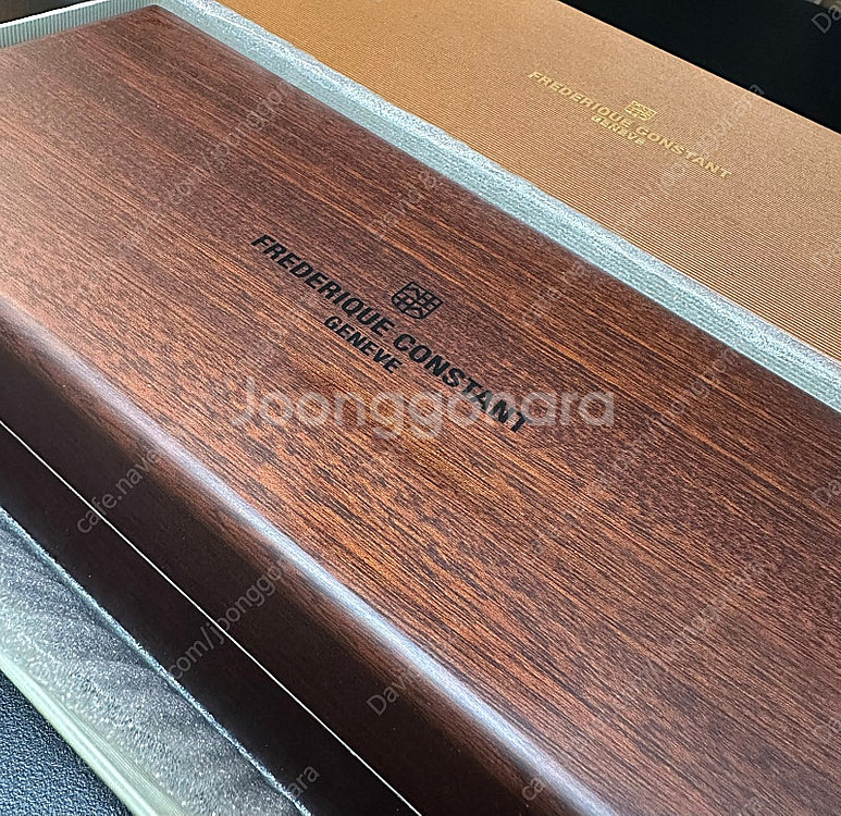 프레드릭콘스탄트 정품 시계보관함--0