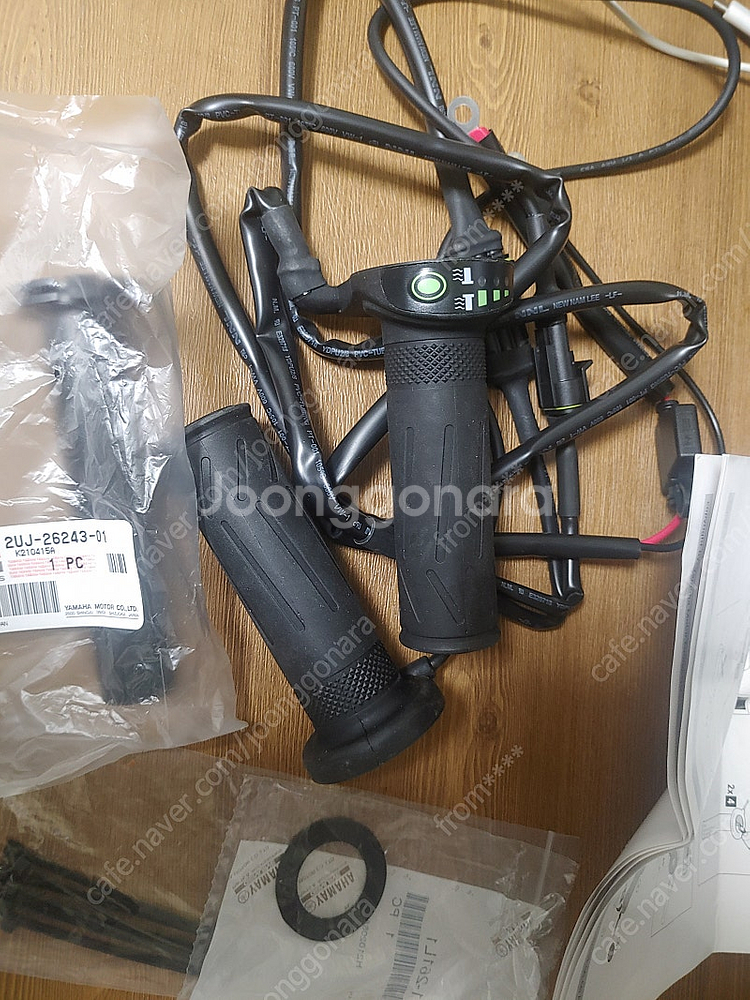 야마하 nmax125 순정열선그립(스로틀가이드킷포함)--1